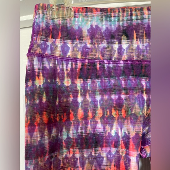 ALO Yoga Multi Colored Purple Orange Legging Medium - Picture 3 of 6